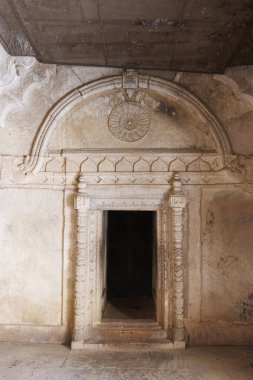 Man Singh ya da Man Mandir Sarayı 'nın Süslü İç mimarisi, Gwalior Kalesi, Madhya Pradesh, Hindistan, Asya