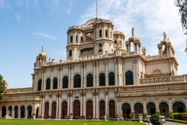 Lucknow, Uttar Pradesh, Hindistan, Asya 'daki La Martiniere kolej binası cephesi
