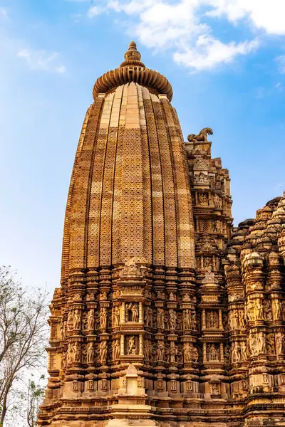 stock image Exterior of the Vamana temple (Eastern Group of Temples), Khajuraho, Madhya Pradesh, India, Asia