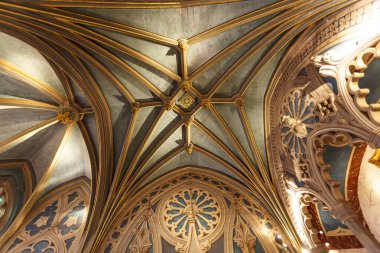 Uzes, Fransa, Avrupa 'daki Dük Sarayı' nın (Duche d 'Uzes) içindeki süslü şapel.