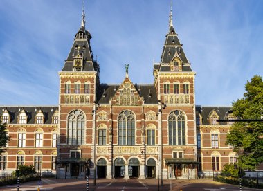 Amsterdam, Noord-Holland, Hollanda, Avrupa 'daki RIjksmuseum' un dış cephesi