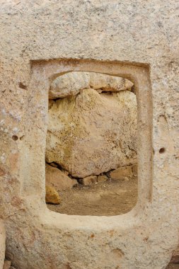 Hagar Qim tapınağının içindeki kapı, Malta, Avrupa