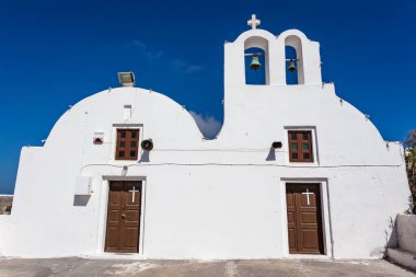 Beyaz bir şapelin dışı -Oia - Yunanistan, Avrupa 'daki Santorini Adası