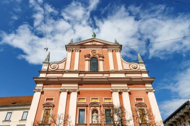 Ljubljana, Slovenya ve Avrupa 'daki Fransisken Annunciation Kilisesi' nin dışı