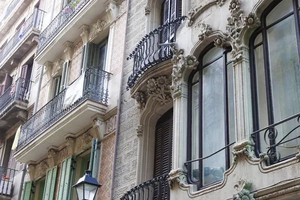 Barselona, Katalonya, İspanya ve Avrupa 'daki Modernist apartman binaları cephesi
