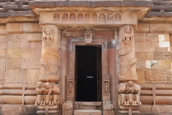 Bhubaneswar 'daki Rajarani tapınağının dışı, Orissa, Hindistan, Asya