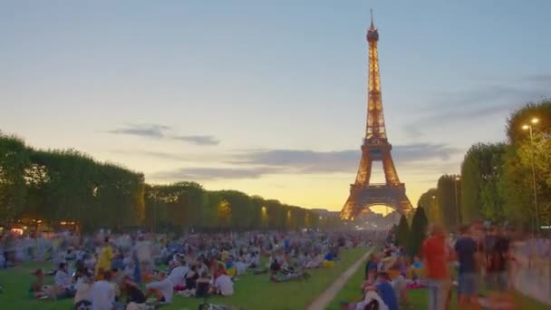 Timelapse Eiffel Tower River Seine Eiffel Tower Champs Mars Paris — Stockvideo