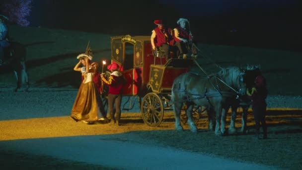 Francie Saint Fargeau Srpna 2022 Princezna Cestuje Červeném Kočáře Koňmi — Stock video