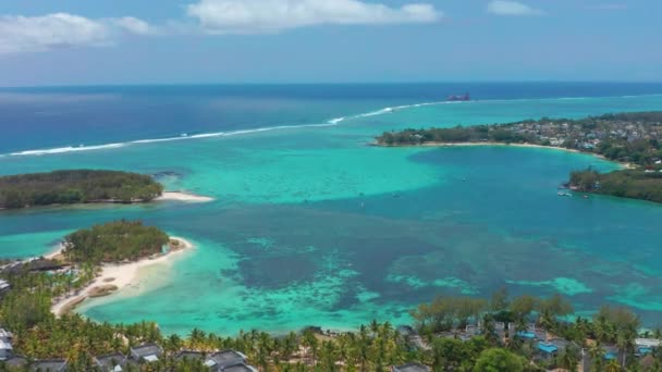Drónrepülés Kék Lagúna Felett Indiai Óceánon Mauritius Szigetén Türkiz Vízzel — Stock videók