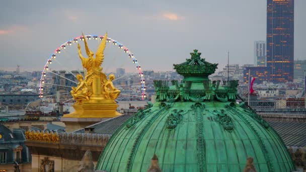 Roofs Sights French Capital Backdrop Evening Clouds Golden Parisian Sculptures — Vídeos de Stock
