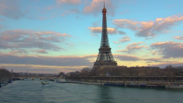 Famous Bridge River Seine One Most Popular Attractions Paris Old — стоковое видео