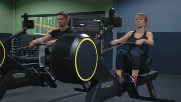 Bewegung Junge Frau Und Mann Fitness Und Workout Für Gesundheit — Stockvideo