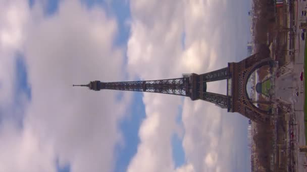 Вертикальне Відео Відоме Квадрат Трокадеро Ейфелевою Вежею Фоновому Часовому Прогалині — стокове відео