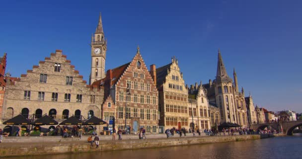 Ghent Belgium Május 2023 Szcenírozott Kilátás Régi Házak Utcák Folyó — Stock videók