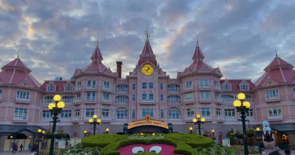 Francie Paříž Června 2023 Dav Lidí Disneylandu Zábavní Park Disneyland — Stock video