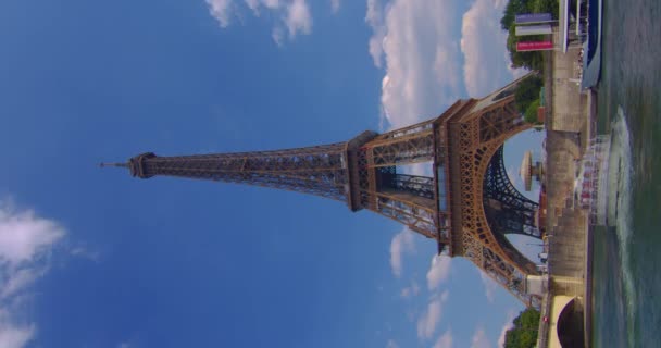 Praça Famosa Vídeo Vertical Com Torre Eiffel Lapso Tempo Fundo — Vídeo de Stock