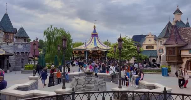 France Paris Juin 2023 Foule Disneyland Parc Attractions Disneyland Paris — Video