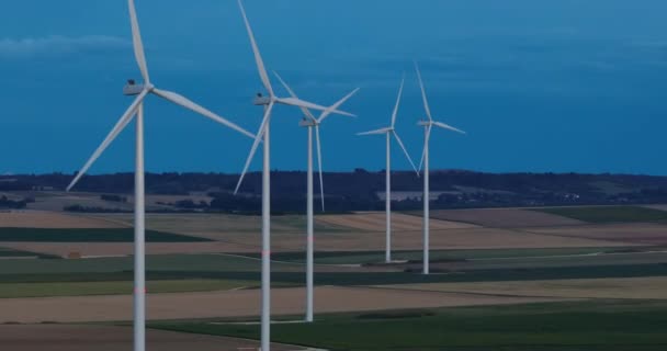 Açık Deniz Rüzgar Türbinleri Sürdürülebilir Enerji Üretimi Temiz Enerji Yel — Stok video