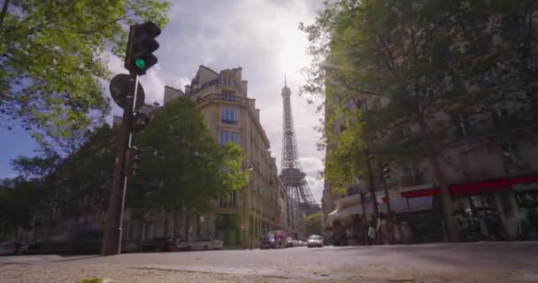 Проміжок Часу Романтичний Затишний Вид Знамениту Ейфелеву Вежу Невеликої Паризької — стокове відео