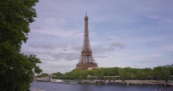 Desfasamento Temporal Vista Romântica Aconchegante Famosa Torre Eiffel Partir Uma — Vídeo de Stock
