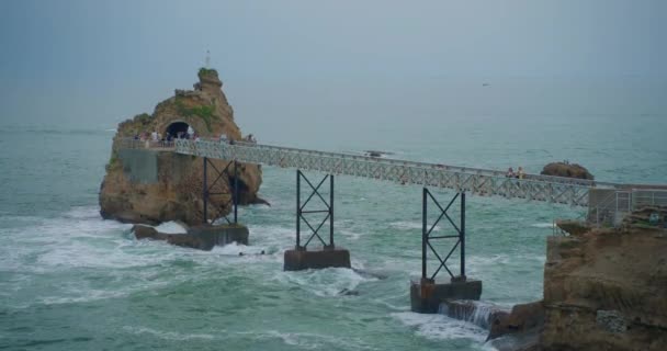Εκπληκτικό Virgin Mary Rock Biarritz Γαλλία — Αρχείο Βίντεο