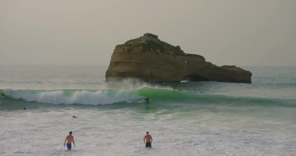 Slavné Surfařské Místo Cote Des Basques Biarritz Francie — Stock video