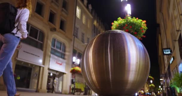 Kuka Luxemburg Belvárosában — Stock videók