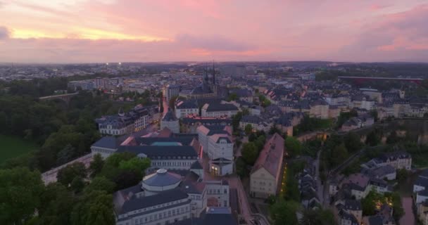 Luxemburgo Dron Sobrevoló Capital Luxemburgo Centro Ciudad Con Todas Las — Vídeos de Stock