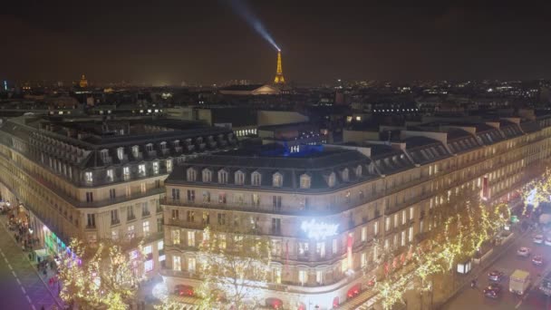 París Francia Diciembre 2023 Calle Parisina Decorada Con Decoraciones Luces — Vídeos de Stock