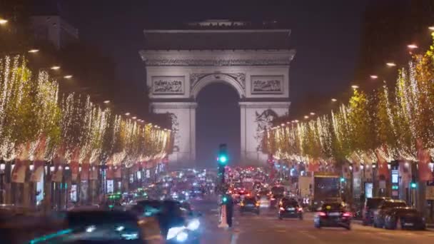 夜市景观与街灯 欧洲中部首府巴黎的夜生活 法国巴黎市中心的夜灯装饰 — 图库视频影像