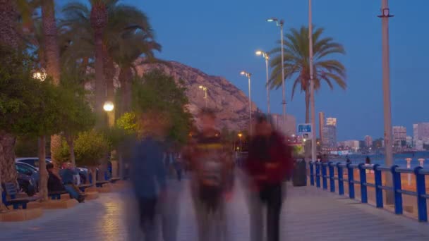 Alicante España Gente Caminando Por Terraplén Multitud Personas Caminando Distrito — Vídeos de Stock