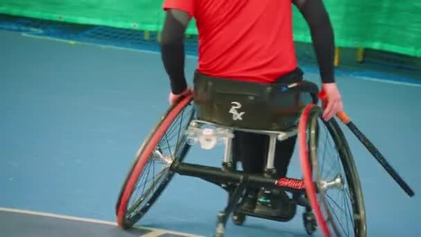 Joigny France January 2024 Wheelchair Tennis Game Court 选手竞争 打网球 — 图库视频影像