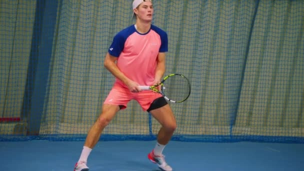 Fransa Joigny Ocak 2024 Adam Tenis Kortunda Vakit Geçiriyor Tenis — Stok video