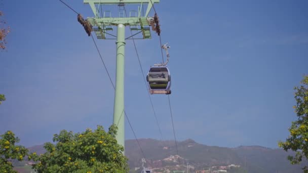 Funchal Portugal Die Seilbahn Von Funchal Bringt Die Menschen Vom — Stockvideo