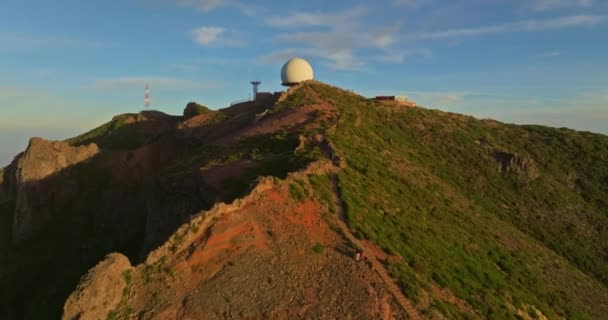 Fantastique Prise Vue Aérienne Orbite Dessus Radar Militaire Coucher Soleil — Video