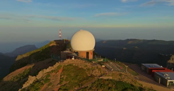 Fantastique Prise Vue Aérienne Orbite Dessus Radar Militaire Coucher Soleil — Video