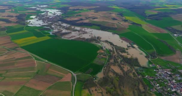 对法国洪水的空中观察 Yonne河泛滥了自然灾害 水淹了法语区的一个城市 Chablis镇被洪水淹没了法国春天的洪水 — 图库视频影像
