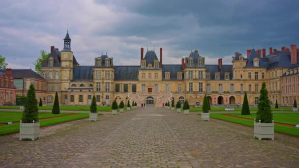 Ortaçağ Kraliyet Kalesi Fontainebleau Fransa Gölü Olan Bitişik Park Alanı — Stok video