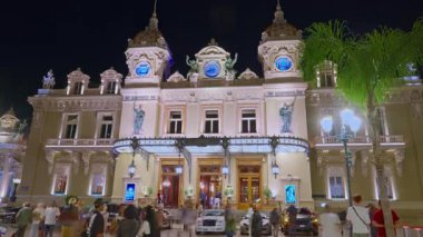 Monaco, Monte-Carlo Casino Monte-Carlo 'nun ünlü gece aydınlatması..