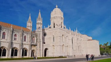 Lizbon, Portekiz, 26 Şubat 2025: Jeronimos Manastırı Praco do Imperio, Lizbon, Portekiz.