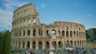 Kolezyum, Roma İmparatorluğu 'nun antik anıtı, dünya mirası alanı. Roma, İtalya, 12.04.2025.