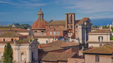 Roma İtalya 10.04.2025 Eski kasaba eğlenceleri.
