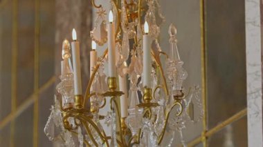 Lüks kristal avize Aynalar Salonu Versay Kraliyet Sarayı, 29.06.2025.