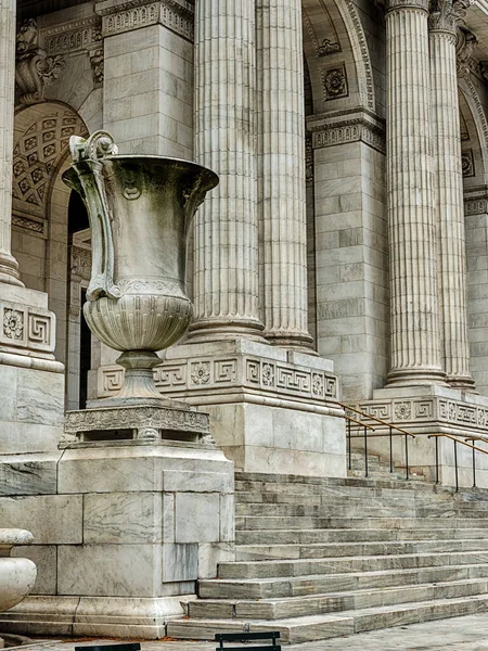 Steintreppen Führen Zum Eingang Der New York Public Library — Stockfoto