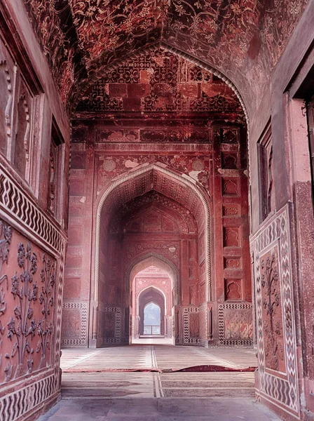 Kijkend Door Binnengang Van Moskee Bij Taj Mahal Agra India — Stockfoto