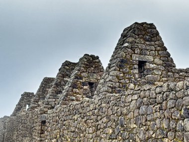 Peru 'daki Macchu Pichu' da İnka 'nın sözde kraliyet sarayından geriye kalan tek şey taş duvarlardır..