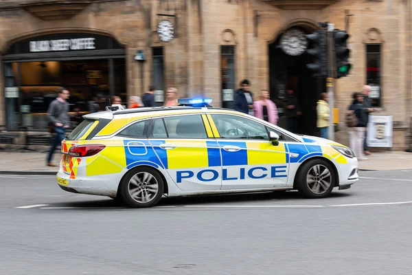 Oxford Квітня 2023 Поліцейська Машина Блакитних Вогнях Відповідь Надзвичайну Ситуацію — стокове фото