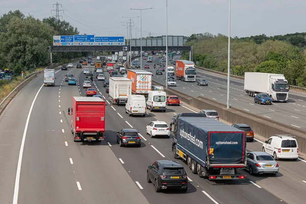 Londres Reino Unido Junio 2023 Tráfico Pesado Autopista Británica Más —  Fotos de Stock