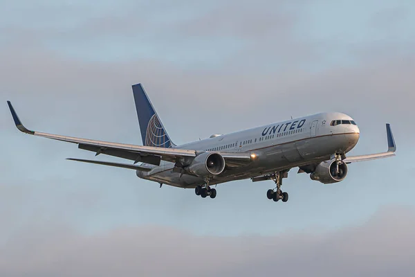 Londra Regno Unito Maggio 2023 Boeing 767 United Airlines Avvicina — Foto Stock