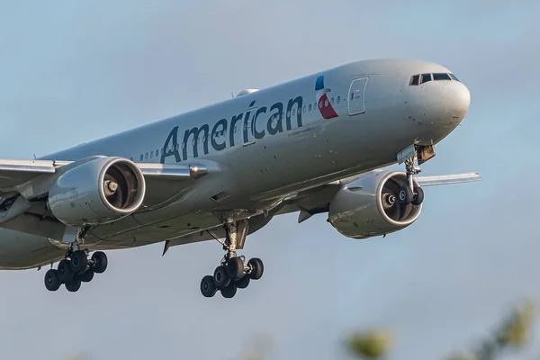 London May 2023 Boeing 777 American Airlines Наближається Рано Вранці — стокове фото